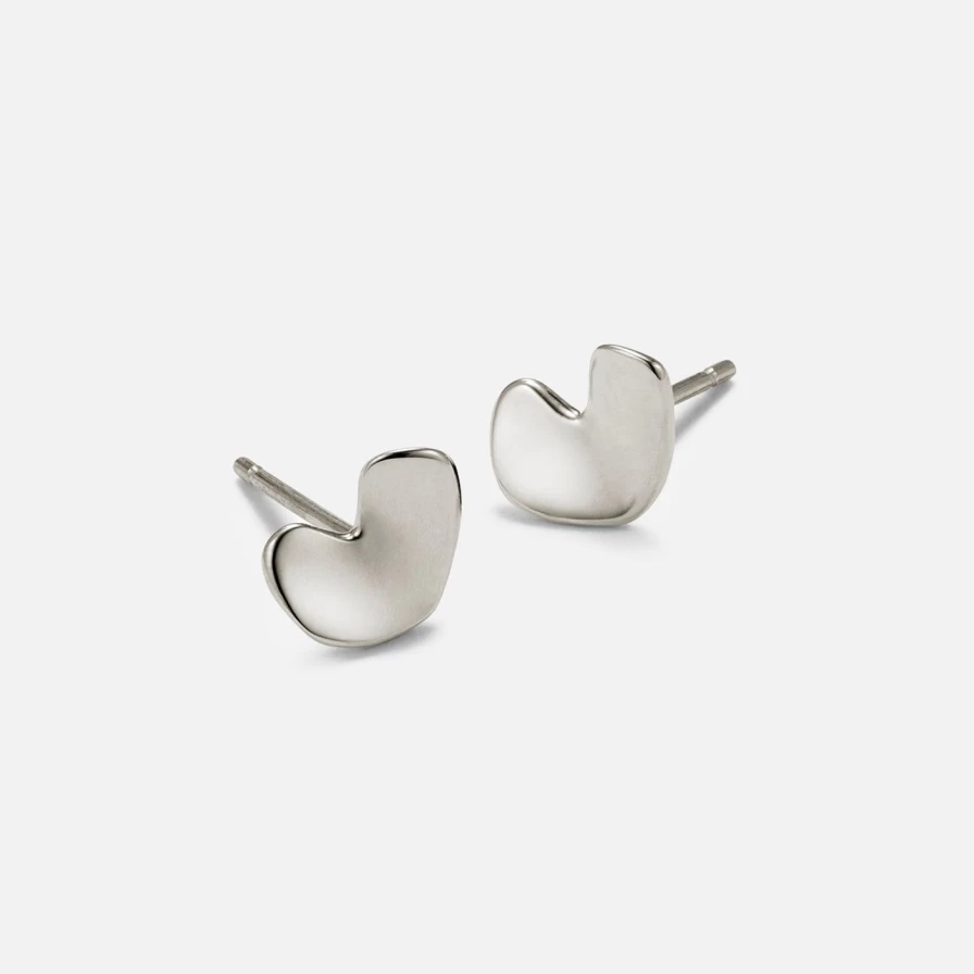 AGMES Sterling Silver Sculpted Heart Stud Earrings