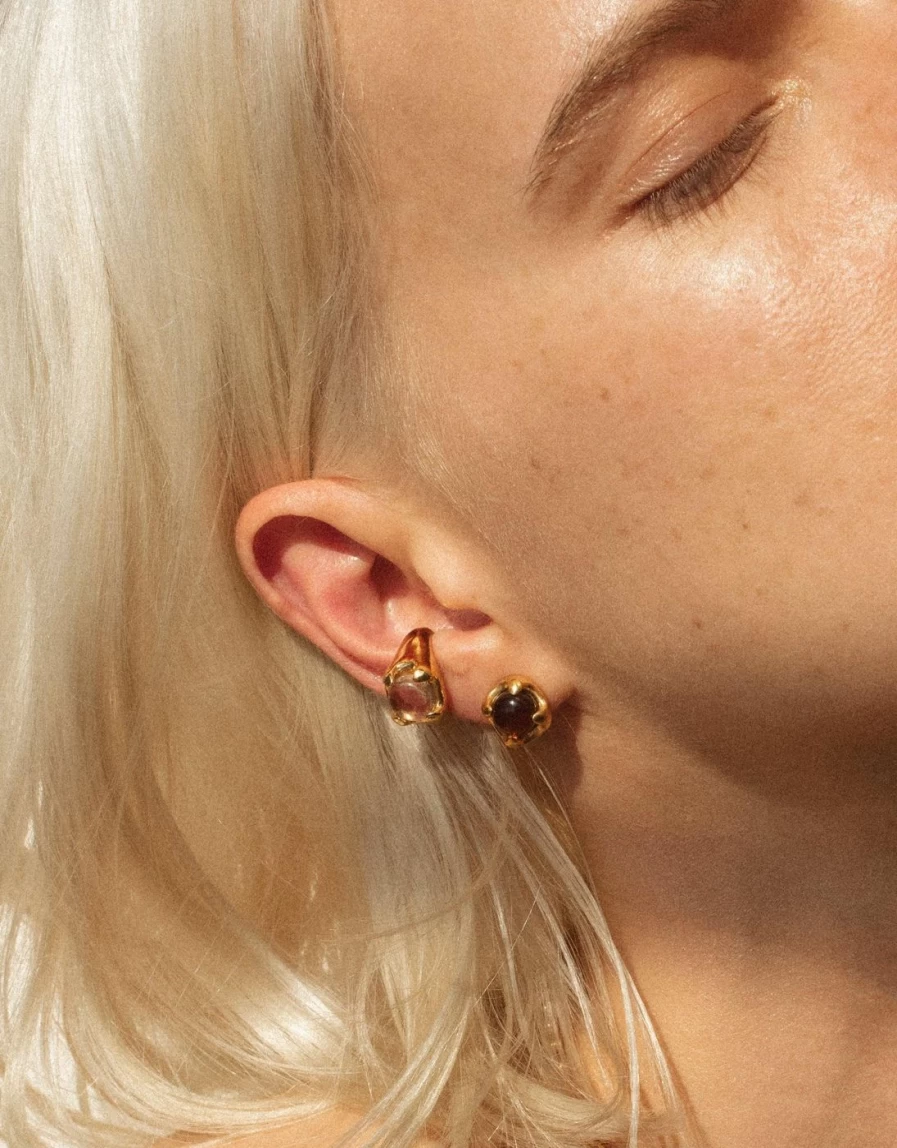 "CLED Beam Earrings – Stylish Modern Lightweight Hoop Earrings for Women"