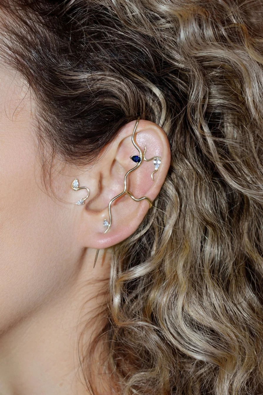 "Labulgara Ohana Diamond Wave Stud Earrings in 14K Yellow Gold"