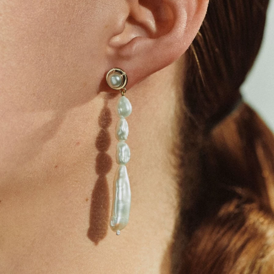 AGMES Short Emmanuelle Hoop Earrings - Minimalist Gold Earrings for Women