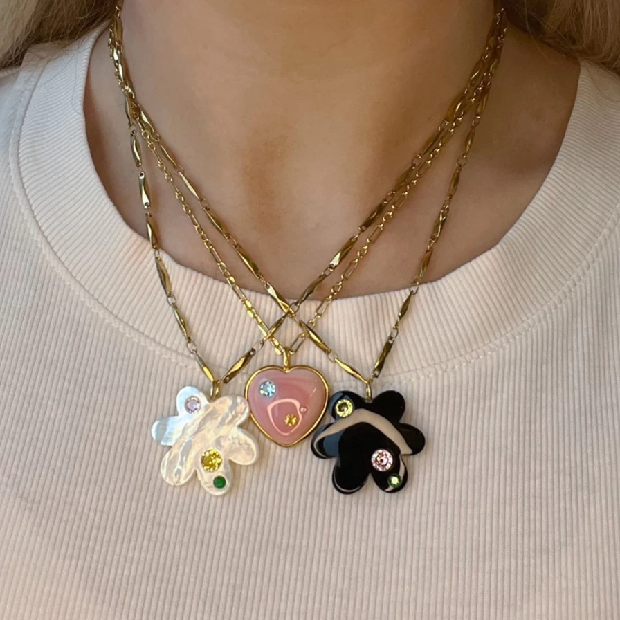 NOTTE Black Super Bloom Necklace - Elegant Floral Pendant Jewelry for Women