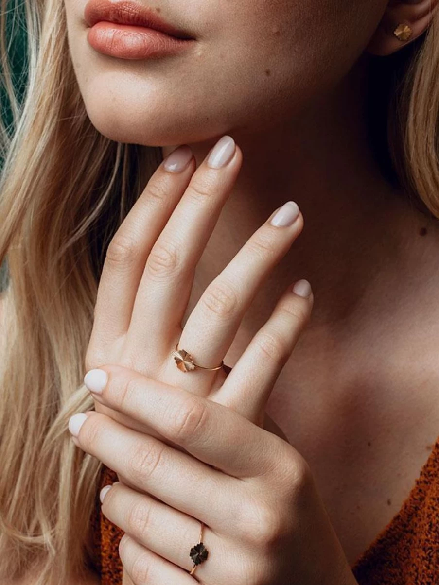 Alice Pierre Mini Puzzle Ring - Elegant & Unique Interlocking Band for Women & Men