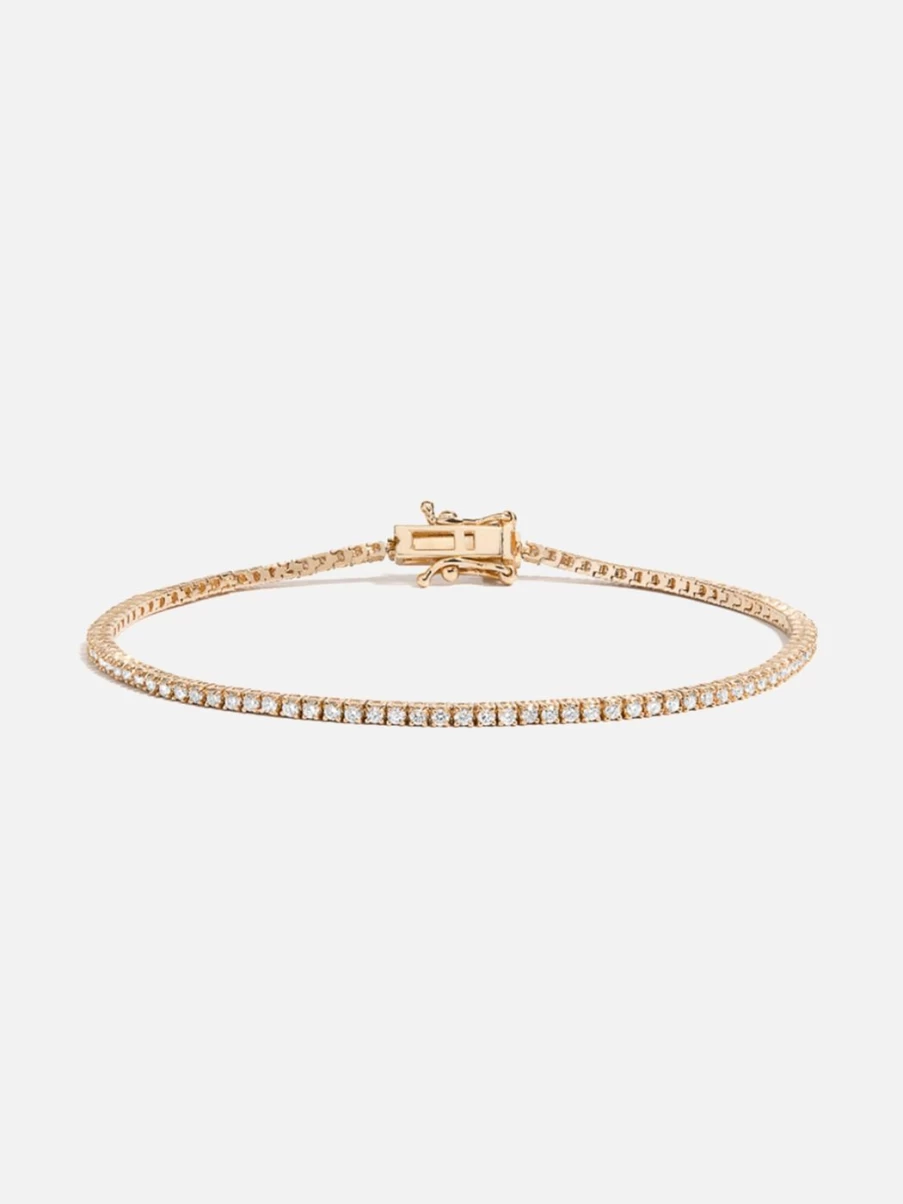 "At Present Classic Tennis Bracelet - 1 Carat Diamond Elegant Jewelry for Women"