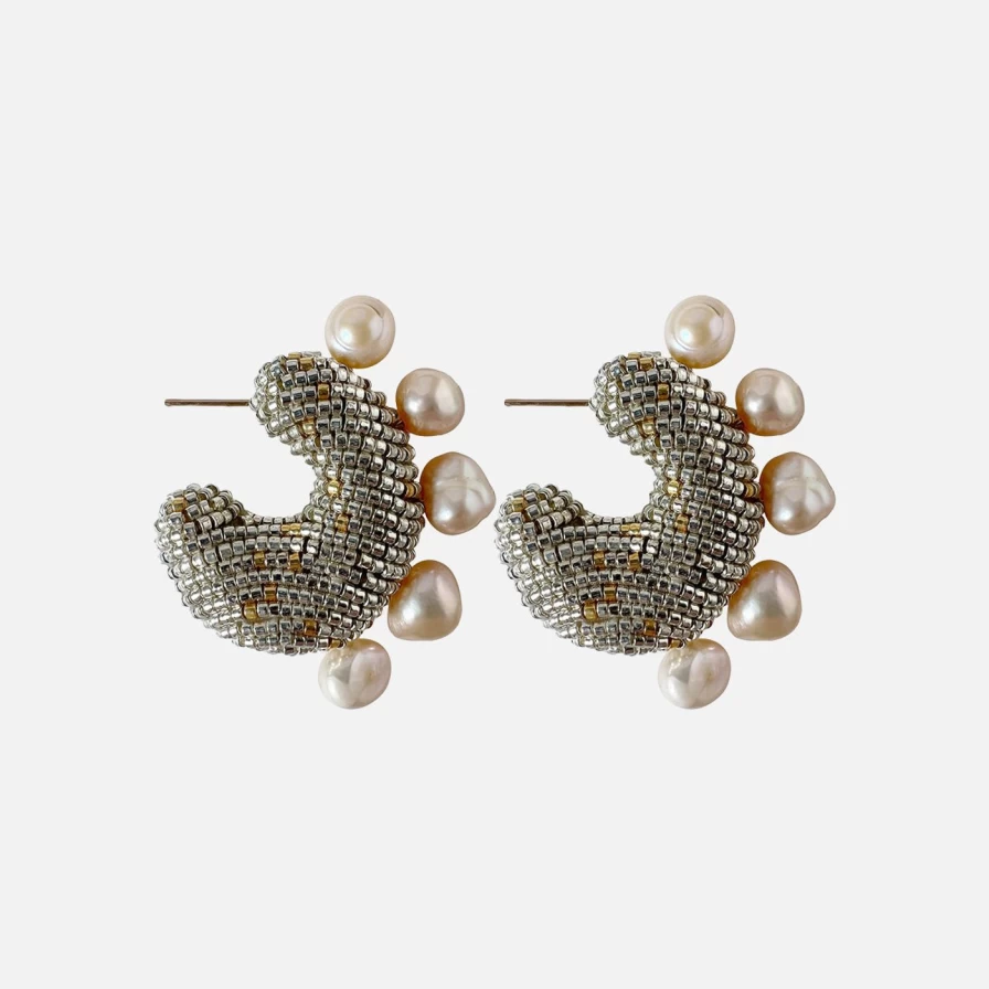 Susana Vega Solito Silver Pearled Earrings – Elegant Pearl Studs for Women