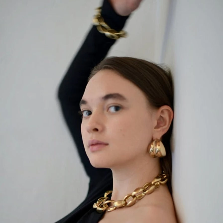 Ariana Boussard-Reifel Apnet Chain Necklace - Elegant Gold Layered Necklace for Women